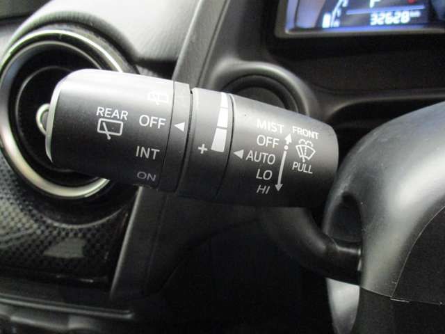 Mazda DEMIO 2018-10 26851-12