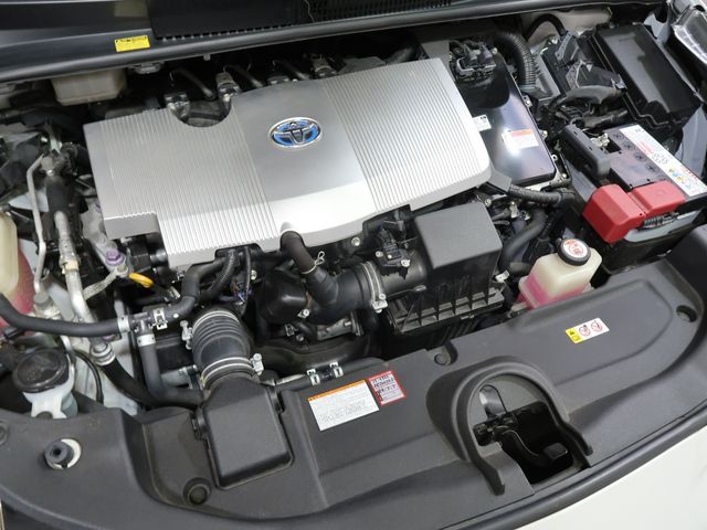 Toyota PRIUS 2017-03 24592-17