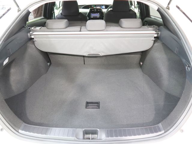 Toyota PRIUS 2017-03 24592-16