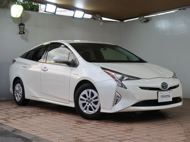 Toyota PRIUS 2017-03 24592-0