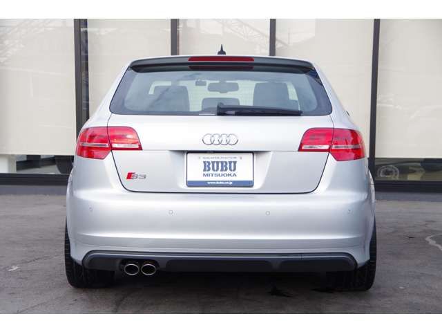 Audi S3 2011-02 2483-6