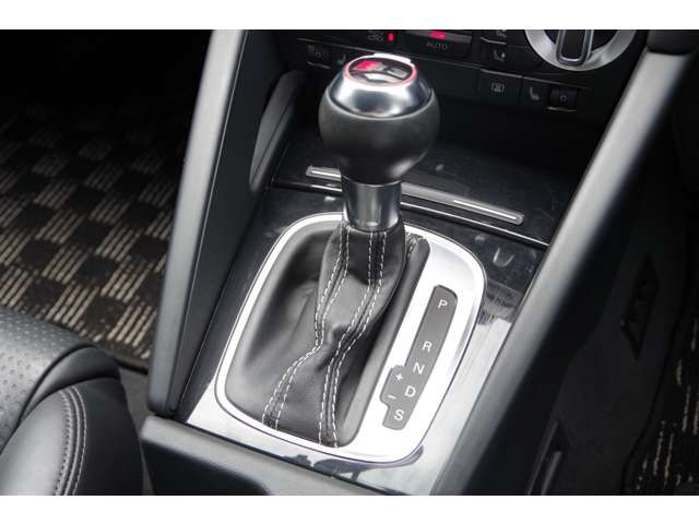Audi S3 2011-02 2483-12