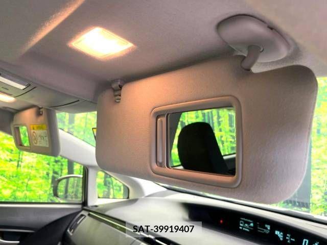 Toyota PRIUS 2013-11 328640-7