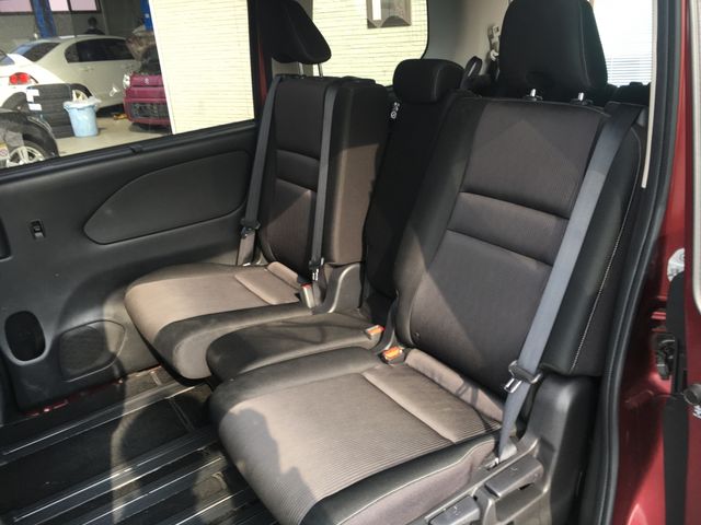 Nissan SERENA 2018-03 29271-12