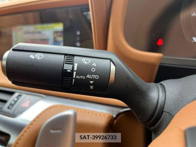 Lexus LC 2022-06 228320-19