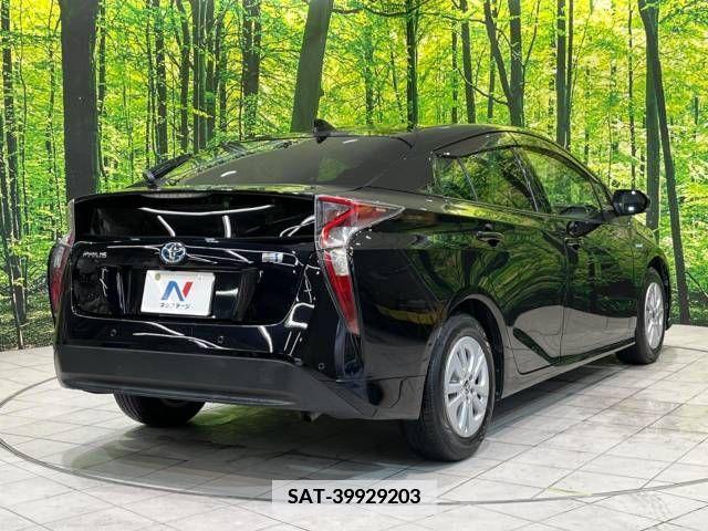 Toyota PRIUS 2017-03 337422-17