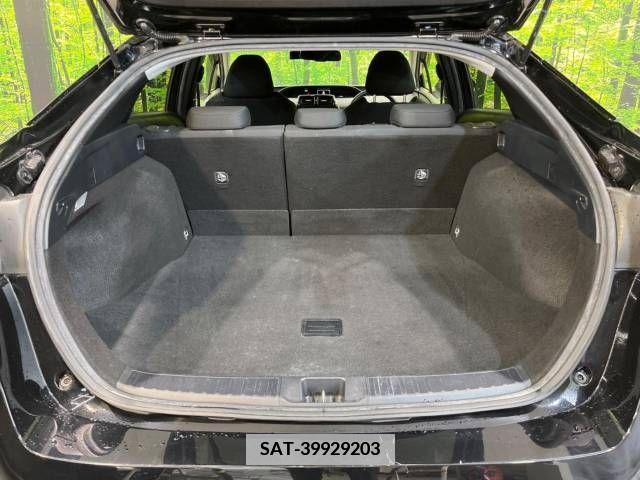 Toyota PRIUS 2017-03 337422-12
