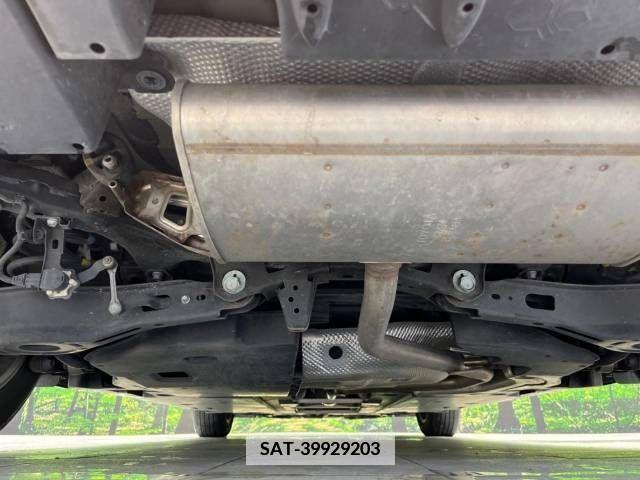 Toyota PRIUS 2017-03 337422-19