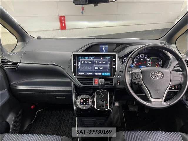 Toyota VOXY 2016-10 321513-1