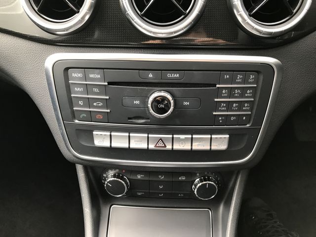 Mercedes Benz CLA-CLASS 2016-10 186093-21