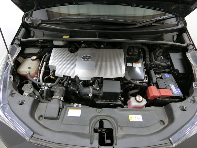 Toyota PRIUS 2016-11 183527-17