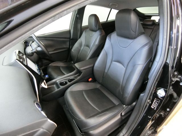 Toyota PRIUS 2016-11 183527-6