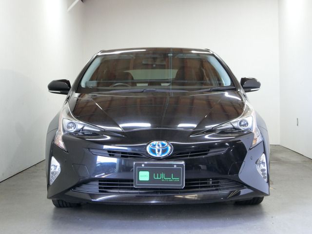Toyota PRIUS 2016-11 183527-1