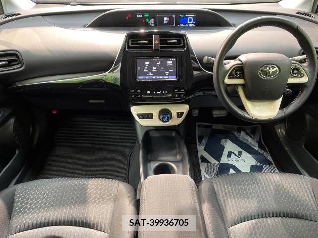 Toyota PRIUS 2018-12 204967-1