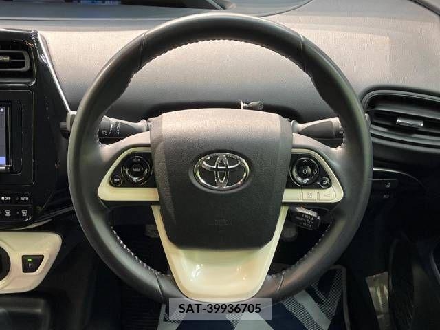 Toyota PRIUS 2018-12 204967-11