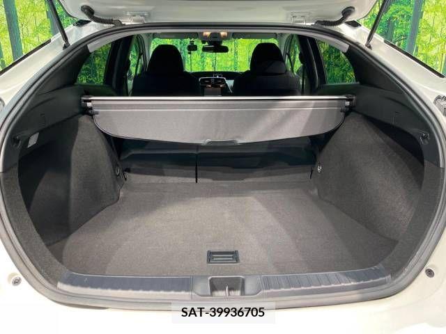 Toyota PRIUS 2018-12 204967-10