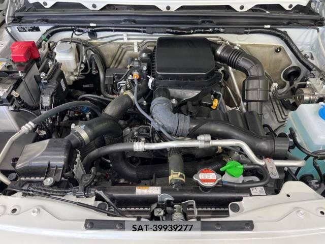 Suzuki JIMNY 2022-11 325680-18