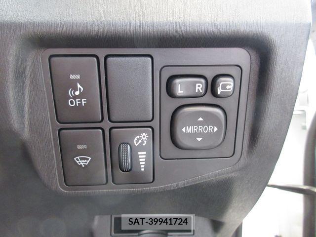 Toyota PRIUS PHV 2012-06 200915-22