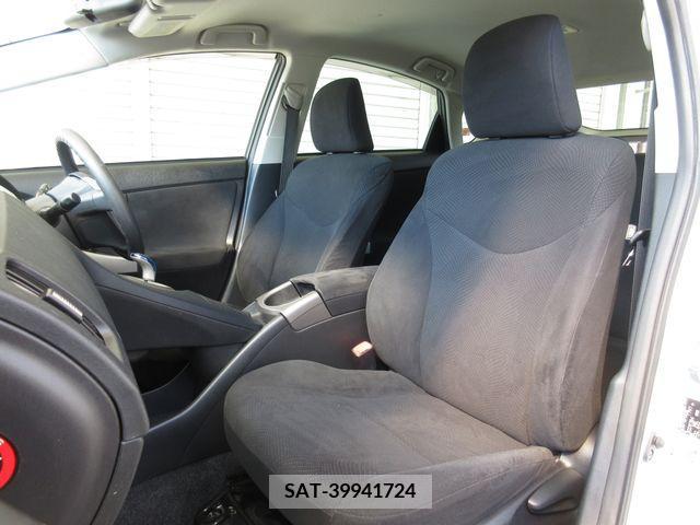 Toyota PRIUS PHV 2012-06 200915-12