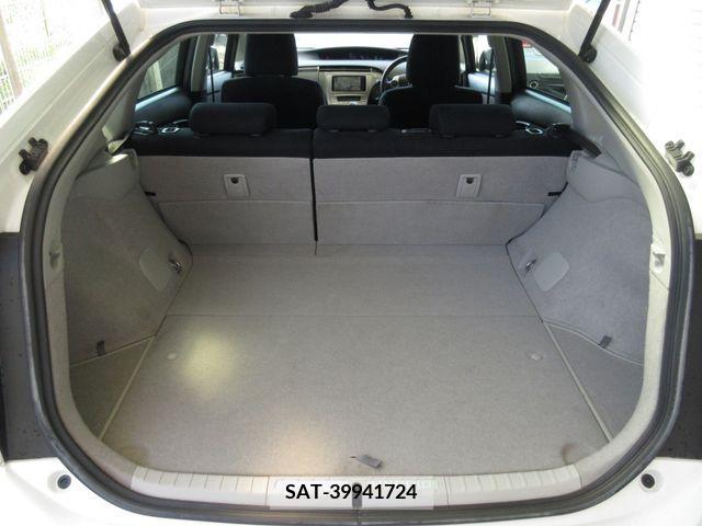 Toyota PRIUS PHV 2012-06 200915-9