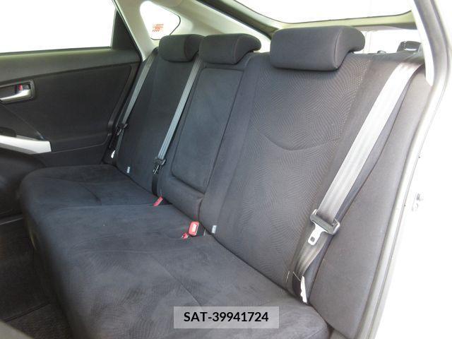 Toyota PRIUS PHV 2012-06 200915-10