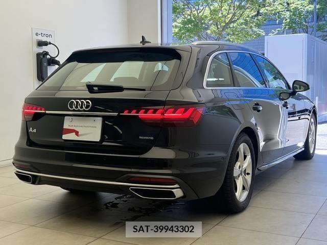 Audi A4 2023-09 356499-1