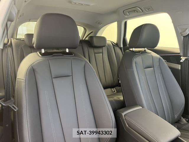 Audi A4 2023-09 356499-13