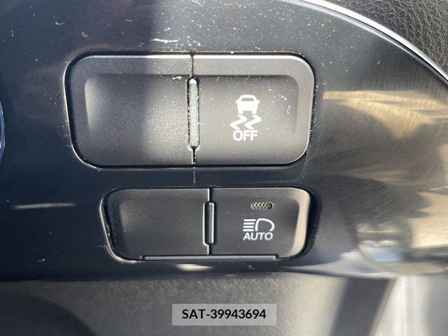 Toyota PRIUS 2019-11 322445-12