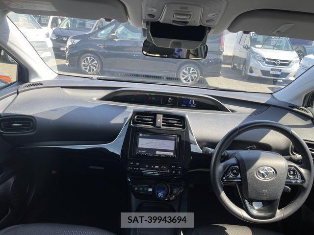Toyota PRIUS 2019-11 322445-1