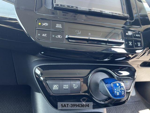 Toyota PRIUS 2019-11 322445-10