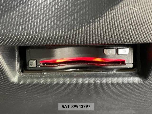 Toyota AQUA 2019-05 314081-3