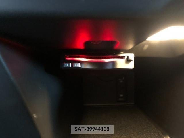 Renault MEGANE 2020-10 219789-8