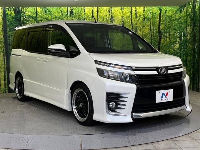 Toyota VOXY 2014-10 192284-17