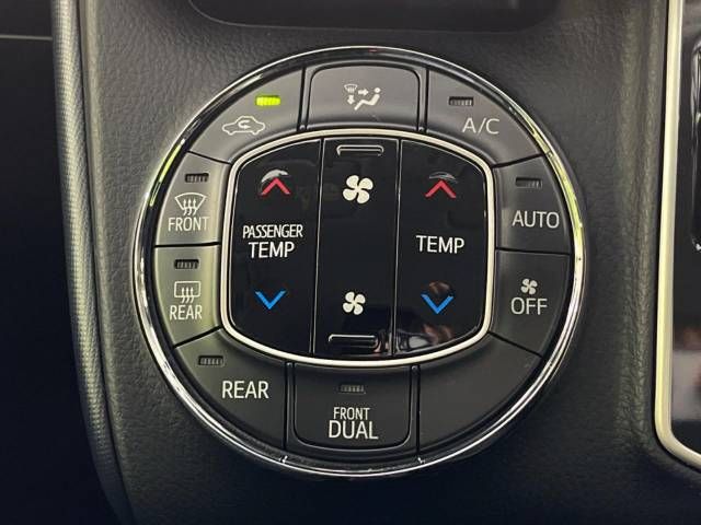 Toyota VOXY 2014-10 192284-7