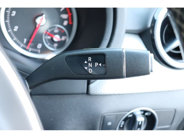 Mercedes Benz B-CLASS 2018-01 184945-6