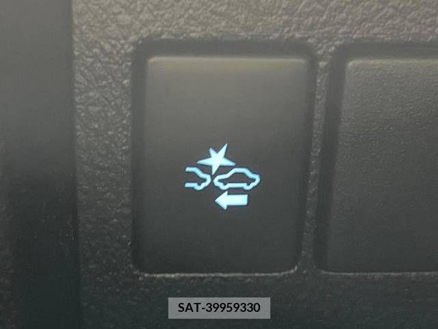 Toyota ALPHARD 2017-02 211890-4