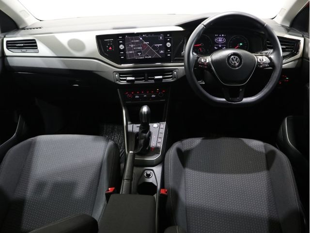 VolksWagen POLO 2020-10 18818-9