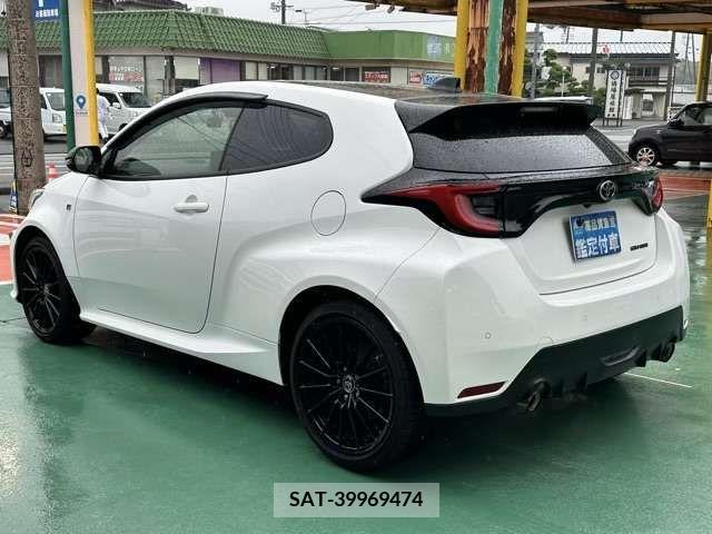 Toyota YARIS 2022-03 340675-3