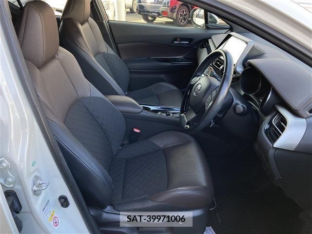 Toyota C-HR 2017-08 264920-13