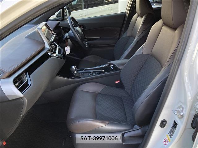 Toyota C-HR 2017-08 264920-16
