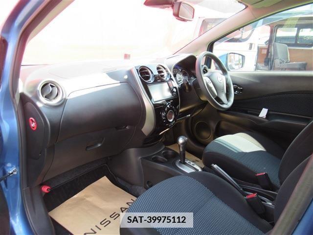 Nissan NOTE 2015-12 382755-5