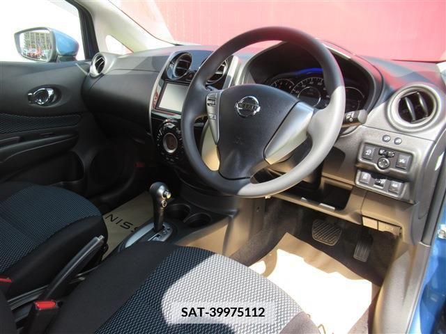 Nissan NOTE 2015-12 382755-21