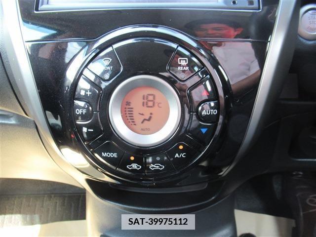 Nissan NOTE 2015-12 382755-10