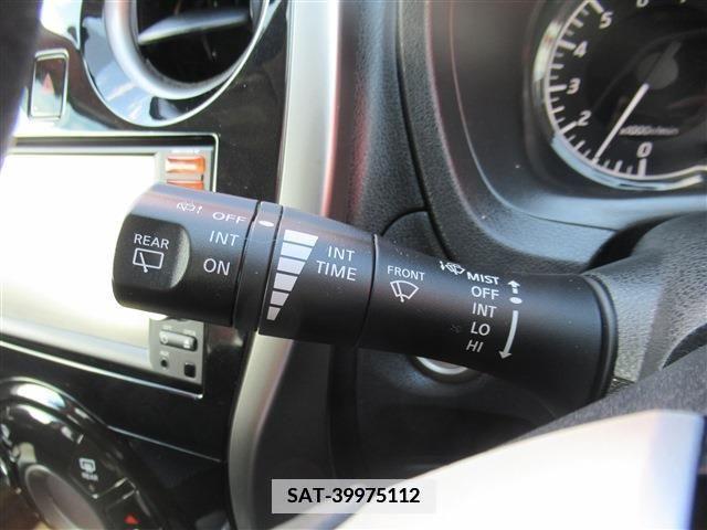 Nissan NOTE 2015-12 382755-18