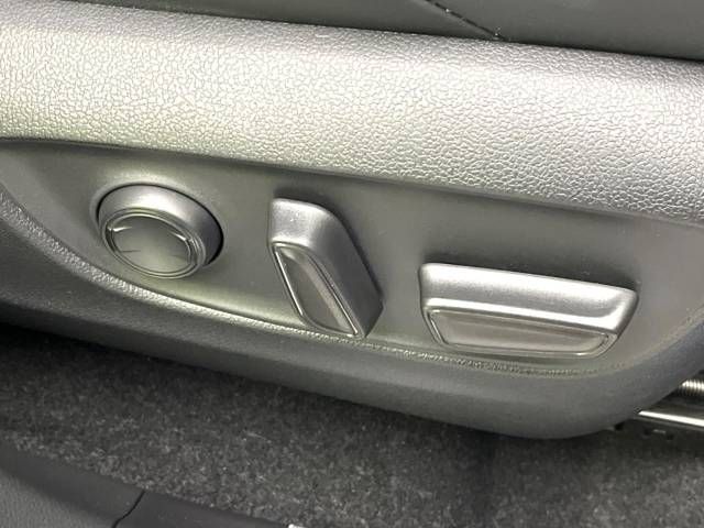 Toyota HARRIER 2020-07 7747-10