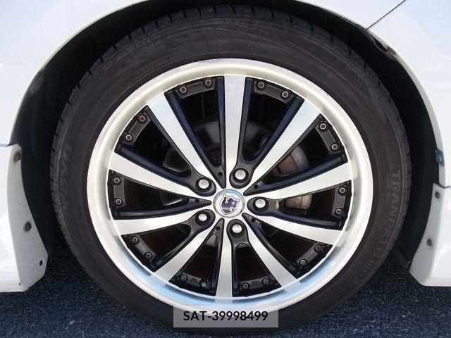 Toyota VOXY 2012-12 376848-23