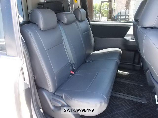 Toyota VOXY 2012-12 376848-16