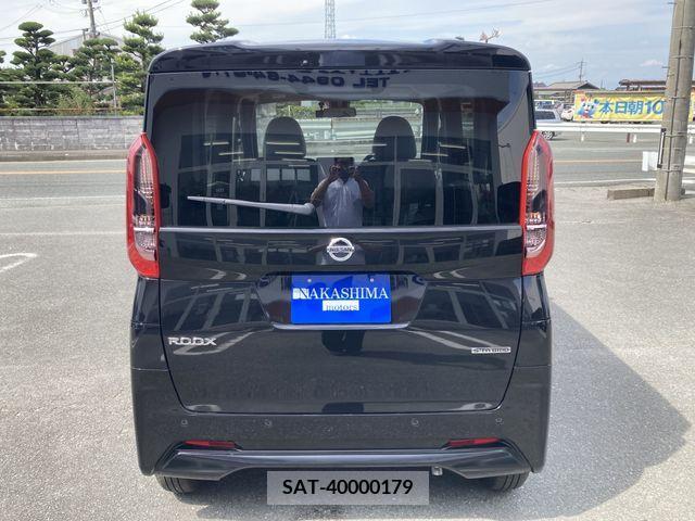 Nissan ROOX 2020-12 334275-3