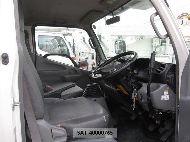 Hino DUTRO 2011-11 207877-20