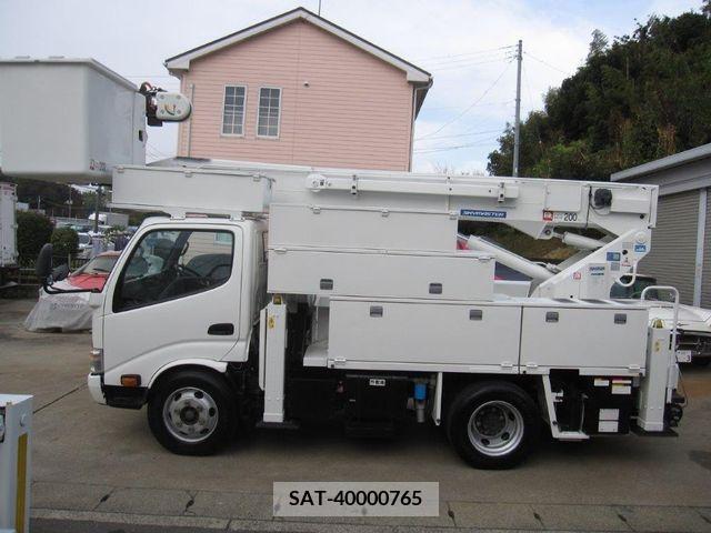 Hino DUTRO 2011-11 207877-6